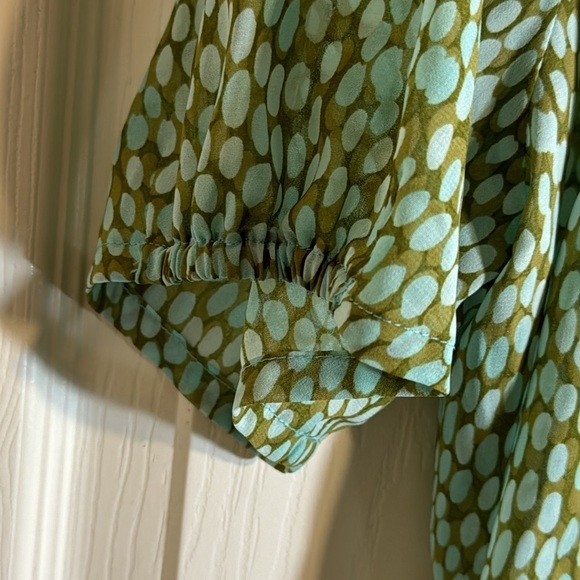 CAbi Blouse blue, green pebble pattern sheer lightweight - Picture 3 of 8